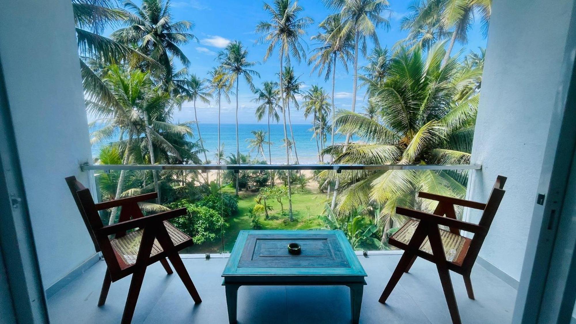 Villa La Kurumba Ambalangoda  Exteriör bild
