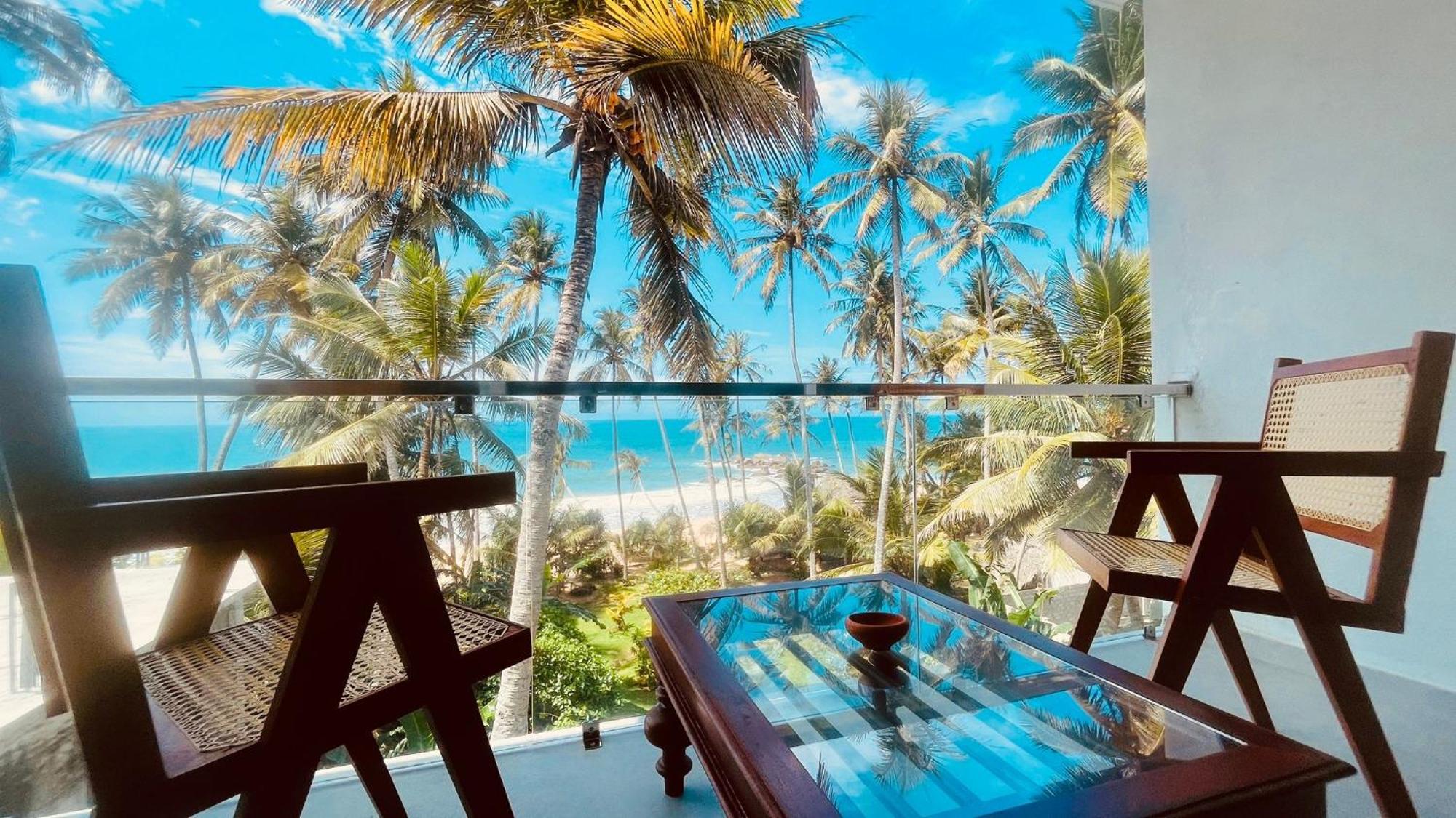 Villa La Kurumba Ambalangoda  Exteriör bild